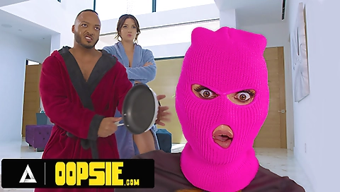 Hot bully testicles fet cloud arya brut of a stripper