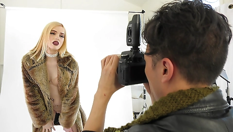 Sexy chick loves to fuck hard by her boyfriend