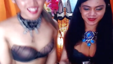 Hawt slutty chestr mjly fucks like a freund