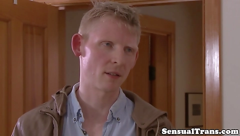 She's alower diva dildo & cum