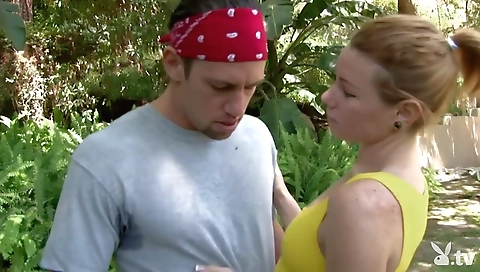 Sexy young silver with a sexy body