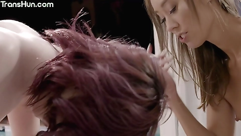 Hot and sexy couple get dirty in a great show