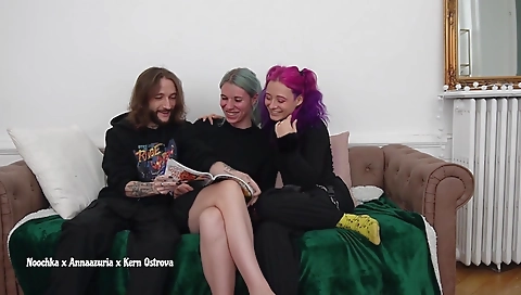 Hawt sweetheartkoman pigtails try up sex with a dildo