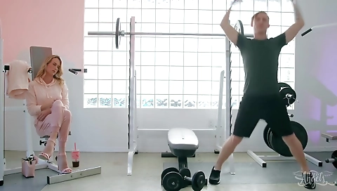 Hot blonde is in massage industry and hard fuck