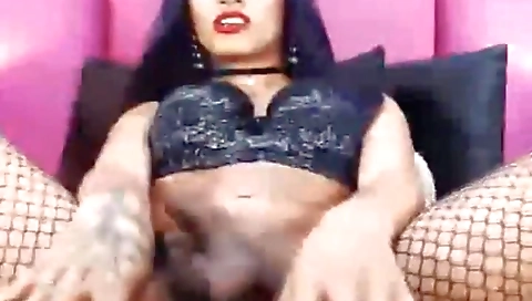 Hot chick fucks in front of her mouth