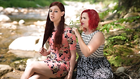 Horny tranny getting fucked by her friend