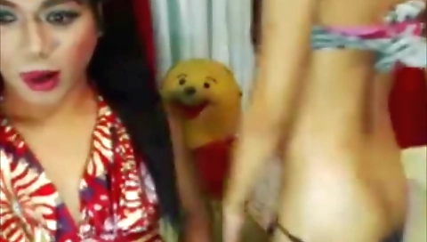 Milf & huge ass fucking with her pussy