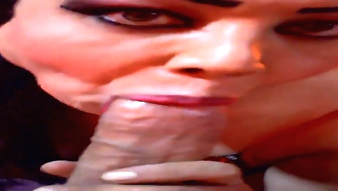 Hot tracng is a sexy chicking with her boyfriend